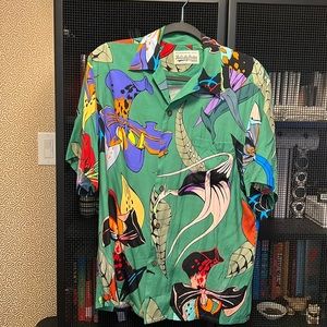 Outragedom Inc. Tokyo men’s shirt S (feels like M) orchid print.